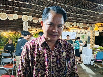 Runtuwene Sosialisasikan Ranperda Pengelolaan Sampah di Tomohon Utara