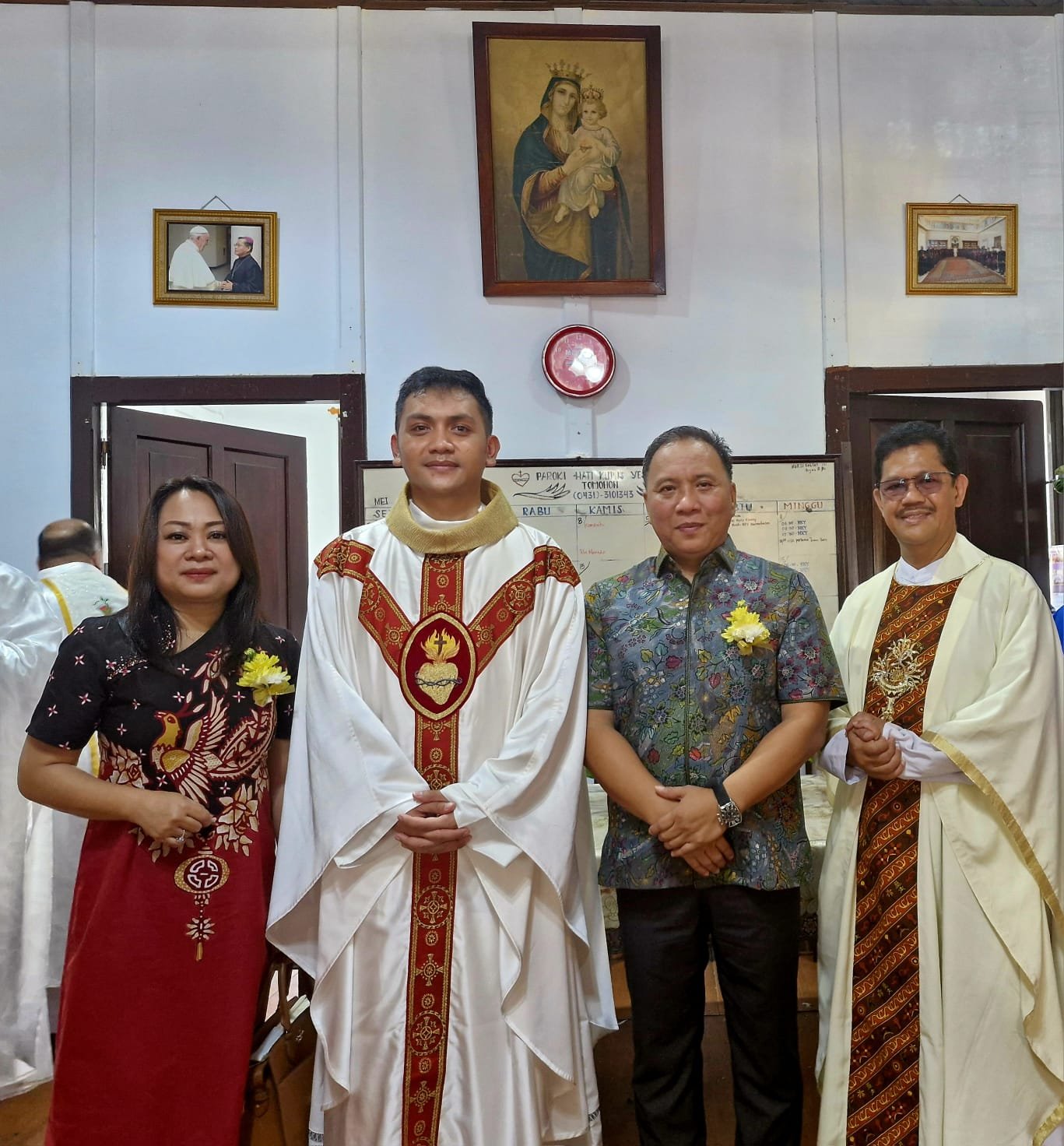 Hadiri Misa Perdana Imam Baru, Turang: Proficiat untuk Umat Katolik Kevikepan Tomohon