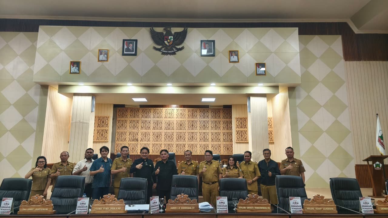 Pansus RTRW DPRD Tomohon Lanjutkan Pembahasan Rancangan Perda Bersama Dinas PU dan Tim Ahli