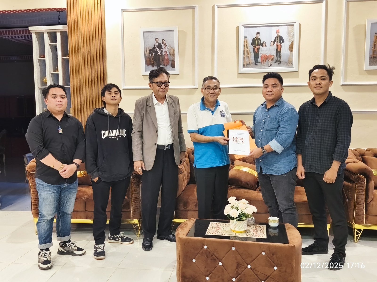 Serahkan Draft NA dan Ranperda, AMAN Sulut Dorong DPRD dan Bupati Minahasa Bentuk Perda Pengakuan dan Perlindungan Masyarakat Adat