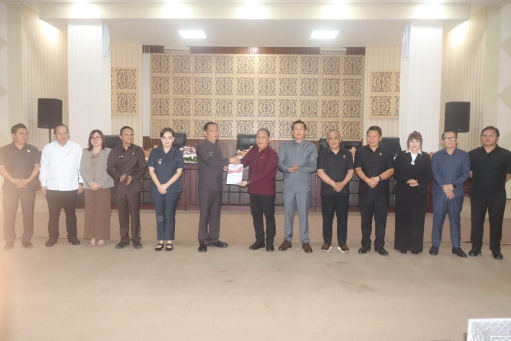 DPRD Kota Tomohon Sampaikan Rekomendasi atas LKPJ Wali Kota 2025