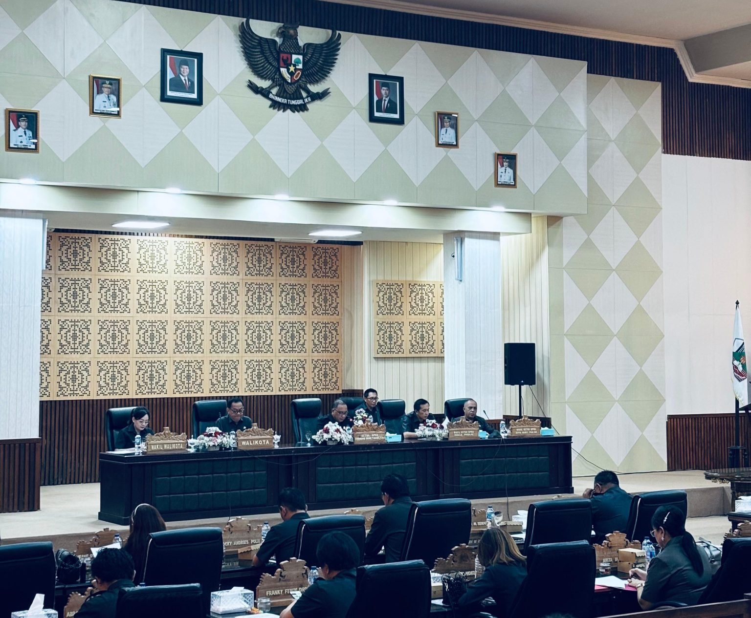 DPRD Tomohon Gelar Paripurna Bahas LKPJ 2025 dan Ranperda Kota Bunga